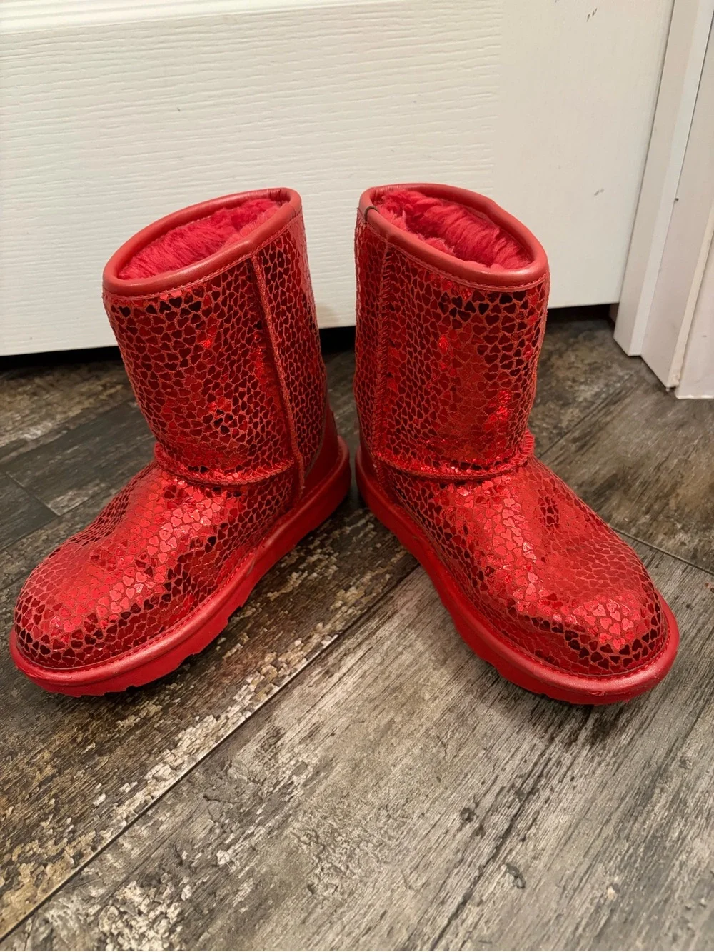 UGG Girls Red Glitter Heart-Print Booties